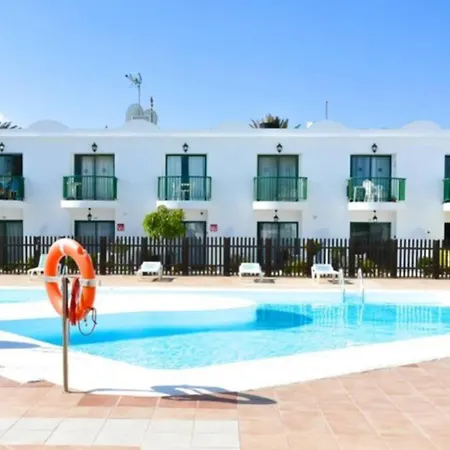 B-rent Noa's Double Pool View