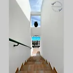 B-rent Noa's Double Pool View Apartamento